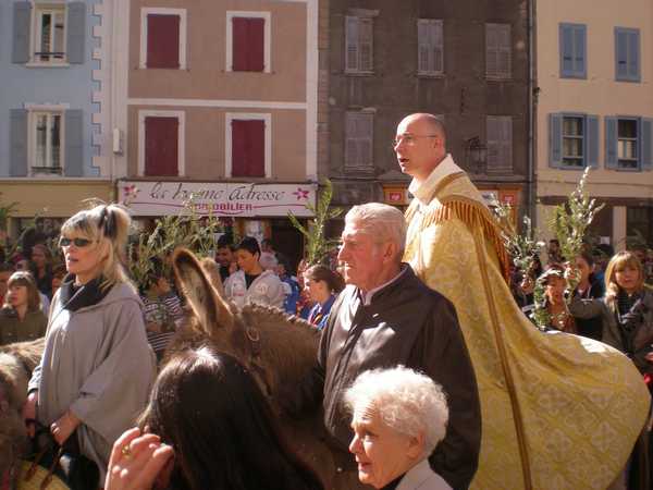 Sur le parvis 2.jpg